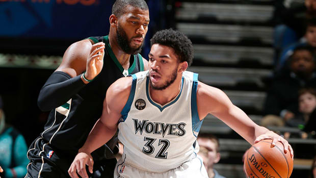 summer-camp-2016-post-up-karl-anthony-towns-header.jpg